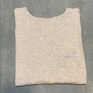 short sleeve vineyard vine t-shirt